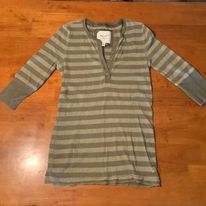 American Eagle 3/4 length sleeve shirt